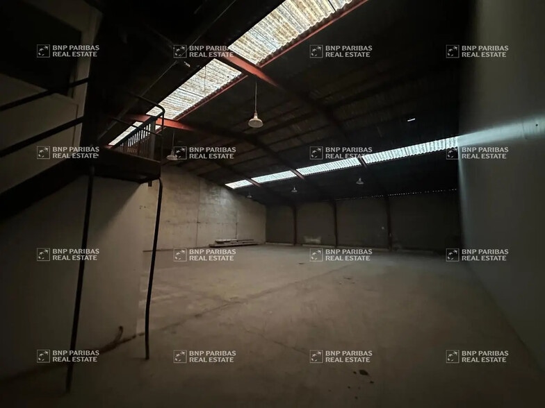 Local d’activités dans Chambray-lès-Tours à louer - Photo intérieure – Image 3 sur 25