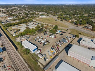 Plus de détails pour 3104 S Rigsbee Dr, Plano, TX - Industriel/Logistique à vendre