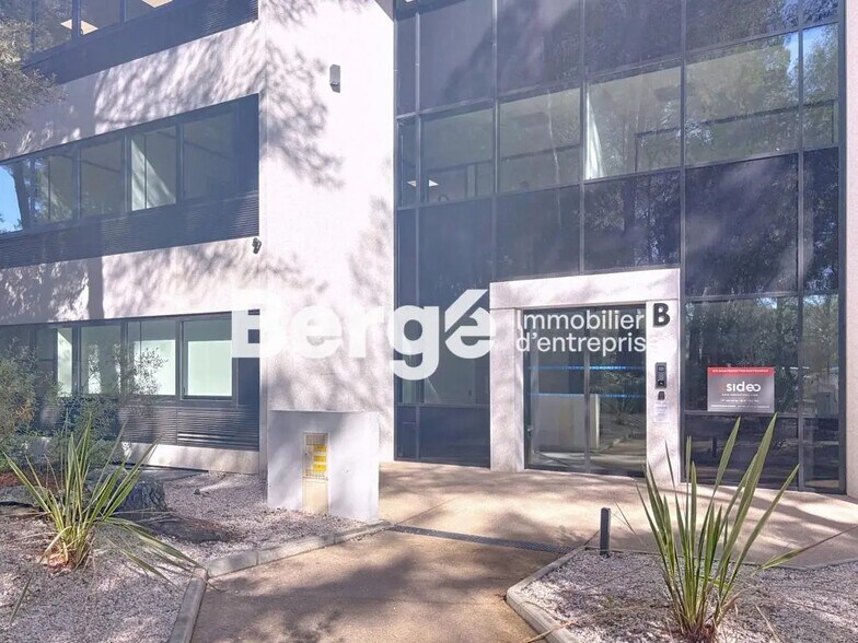 Bureau dans SOPHIA ANTIPOLIS à louer - Photo de l’immeuble – Image 1 sur 12