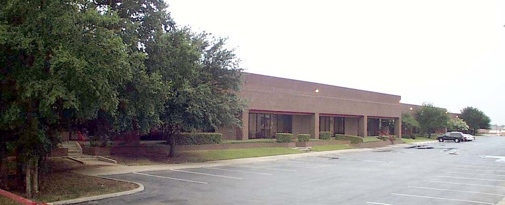 2010-2044 N State Highway 360, Grand Prairie, TX à louer - Autre – Image 2 sur 10