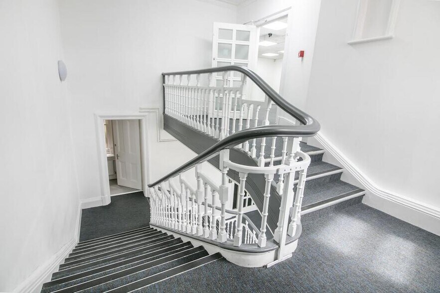 1 Kingsland High St, Londres à louer - Photo de l’immeuble – Image 3 sur 46