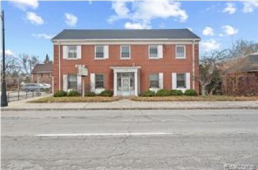 16601-16625 W Grand River Ave, Detroit, MI à vendre - Photo principale – Image 1 sur 1