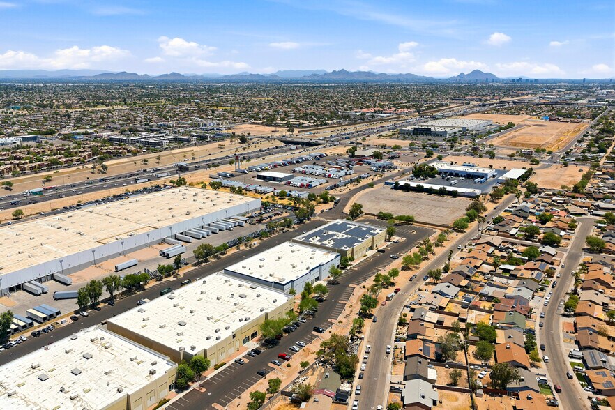 1045 N 71st Ave, Phoenix, AZ à vendre - Aérien – Image 2 sur 34