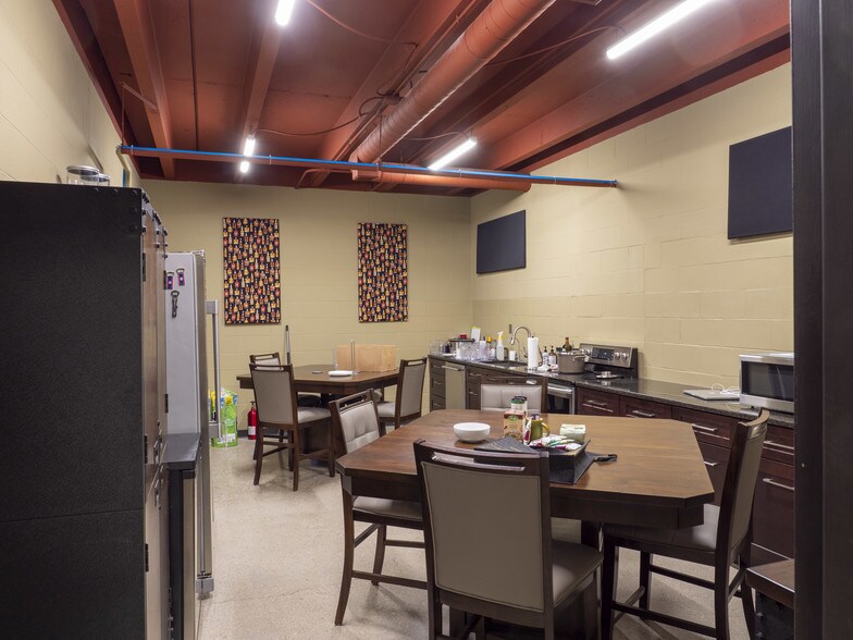 13400 O St, Lincoln, NE à vendre - Photo de l’immeuble – Image 3 sur 24