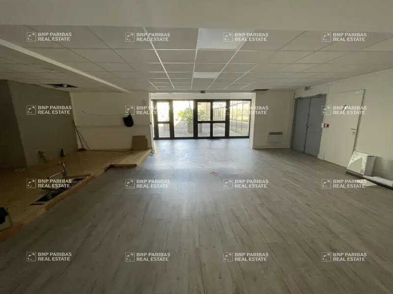 Bureau dans Lognes à louer Photo intérieure– Image 1 sur 10