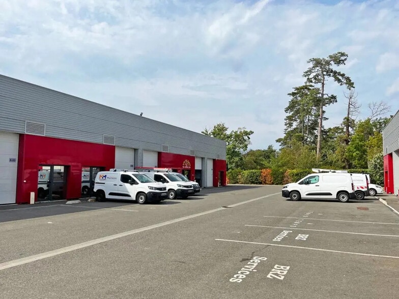 10 Rue Issac Newton, Plaisance-du-Touch à louer - Photo de l’immeuble – Image 1 sur 10