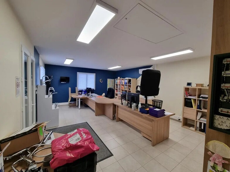 Industriel/Logistique dans Châteauneuf-sur-Loire à vendre - Photo intérieure – Image 3 sur 3