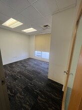 1033 B Ave, Coronado, CA à louer Photo intérieure– Image 1 sur 1