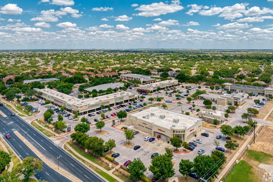 10510 W Parmer Ln, Austin, TX à louer - Photo de l’immeuble – Image 3 sur 9