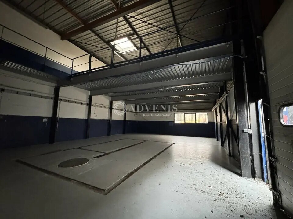 Local d’activités dans Ozoir-la-Ferrière à louer Photo intérieure– Image 1 sur 5