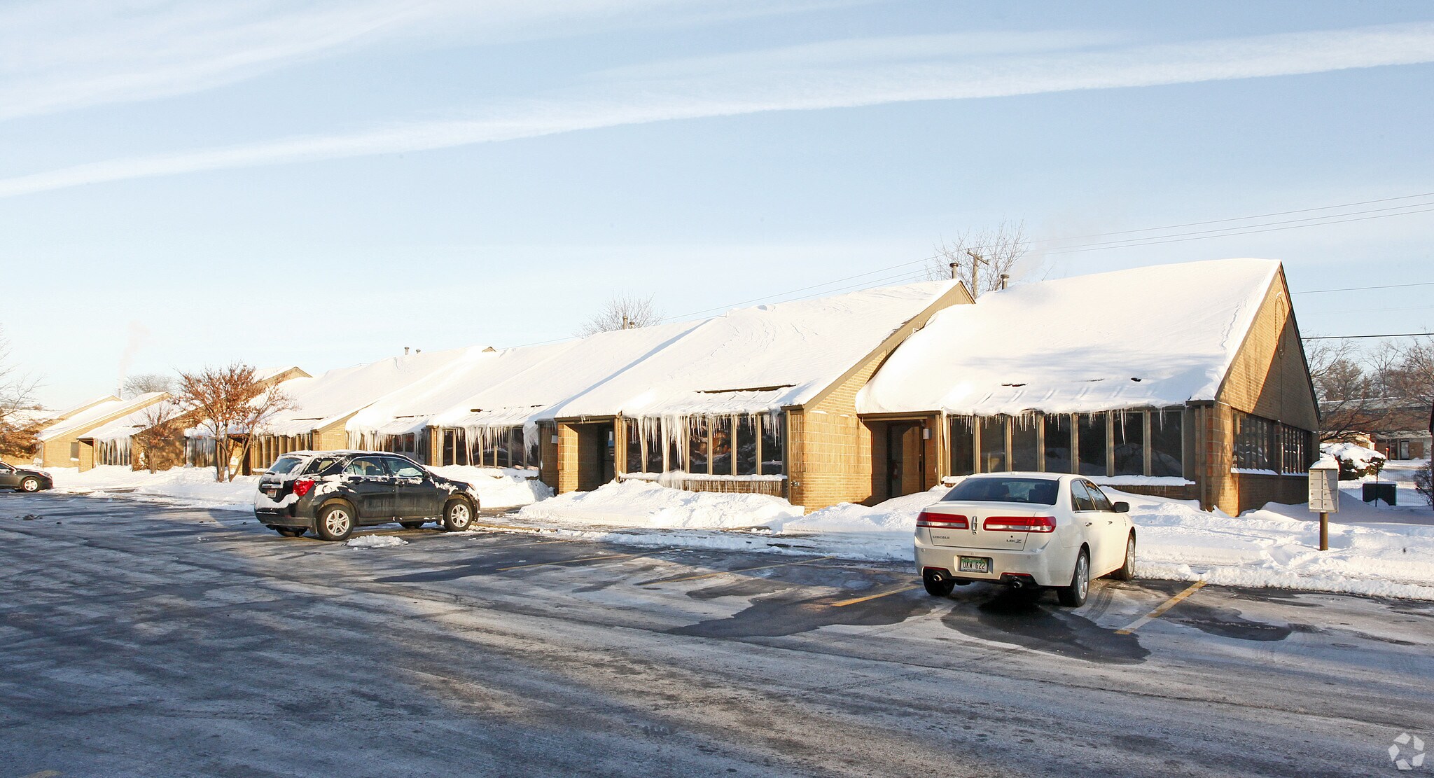 2340-2350 E Stadium Blvd, Ann Arbor, MI à louer Photo principale– Image 1 sur 3