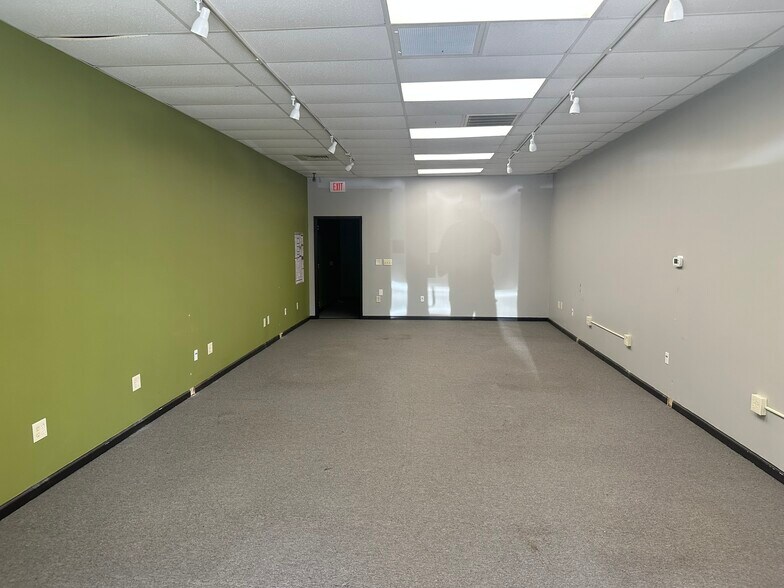 5150 Piper Station Plaza dr, Charlotte, NC à louer - Photo de l’immeuble – Image 2 sur 6