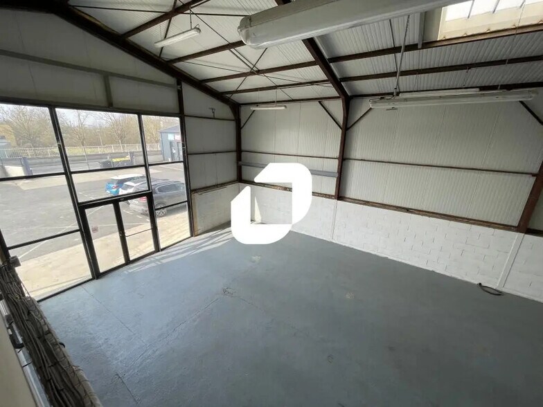 Local d'activités dans Reims à vendre - Photo de l’immeuble – Image 1 sur 14