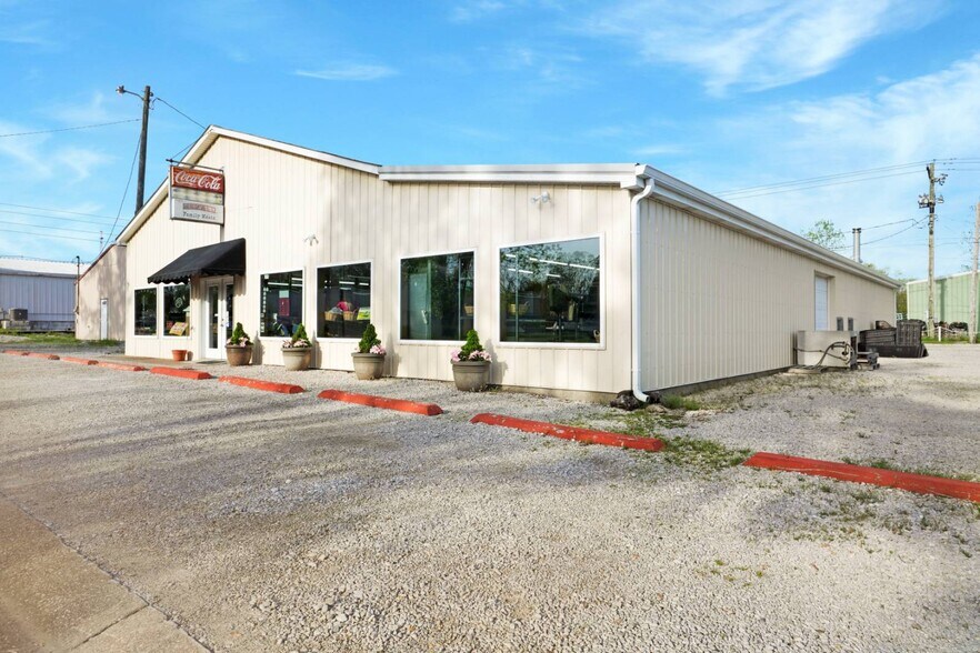 1414 20th St, Tell City, IN à vendre - Photo de l’immeuble – Image 2 sur 19
