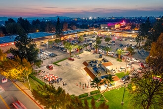 2082-2098 Foothill Blvd, La Verne, CA - VUE AÉRIENNE  vue de carte