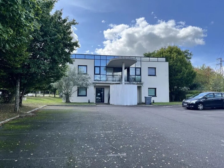 Bureau dans Bruz à vendre - Photo de l’immeuble – Image 1 sur 12