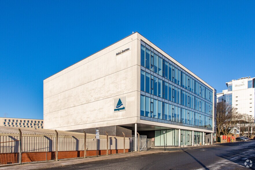 144 Elliot St, Glasgow à louer - Photo principale – Image 1 sur 5