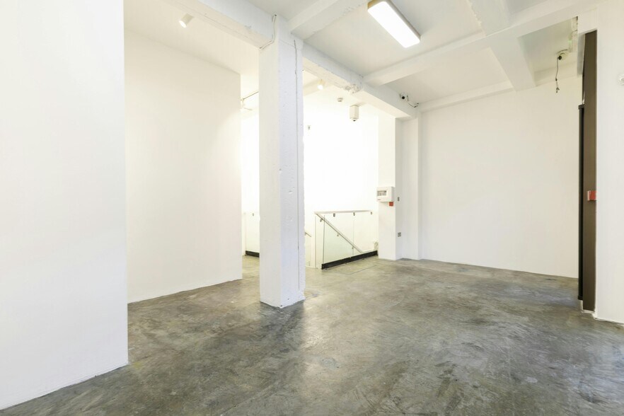 30-32 Grays Inn Rd, Londres à vendre - Photo de l’immeuble – Image 3 sur 13