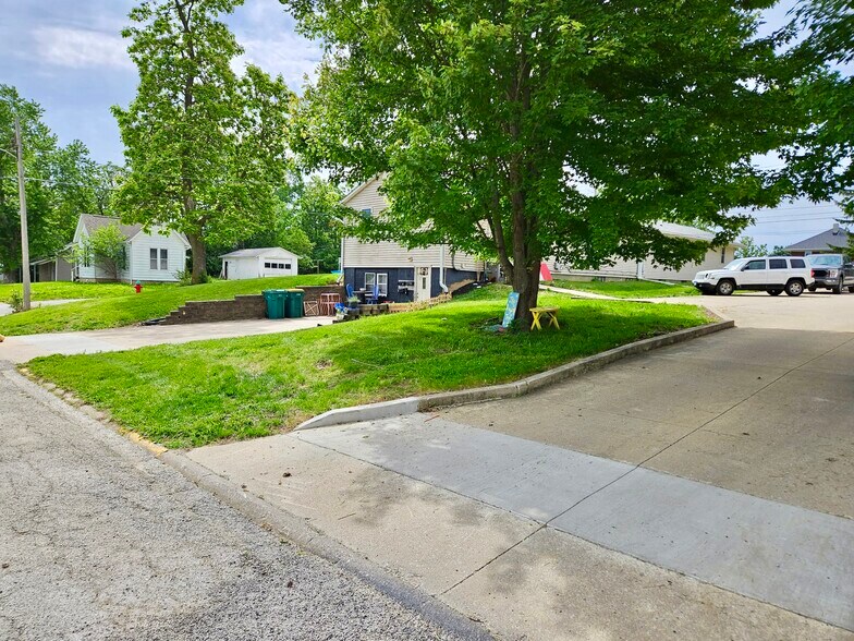601-605 W Orchard St, Macomb, IL à vendre - Photo de l’immeuble – Image 3 sur 11