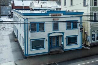 Plus de détails pour 156 Main St, Ludlow, VT - Bureau à vendre