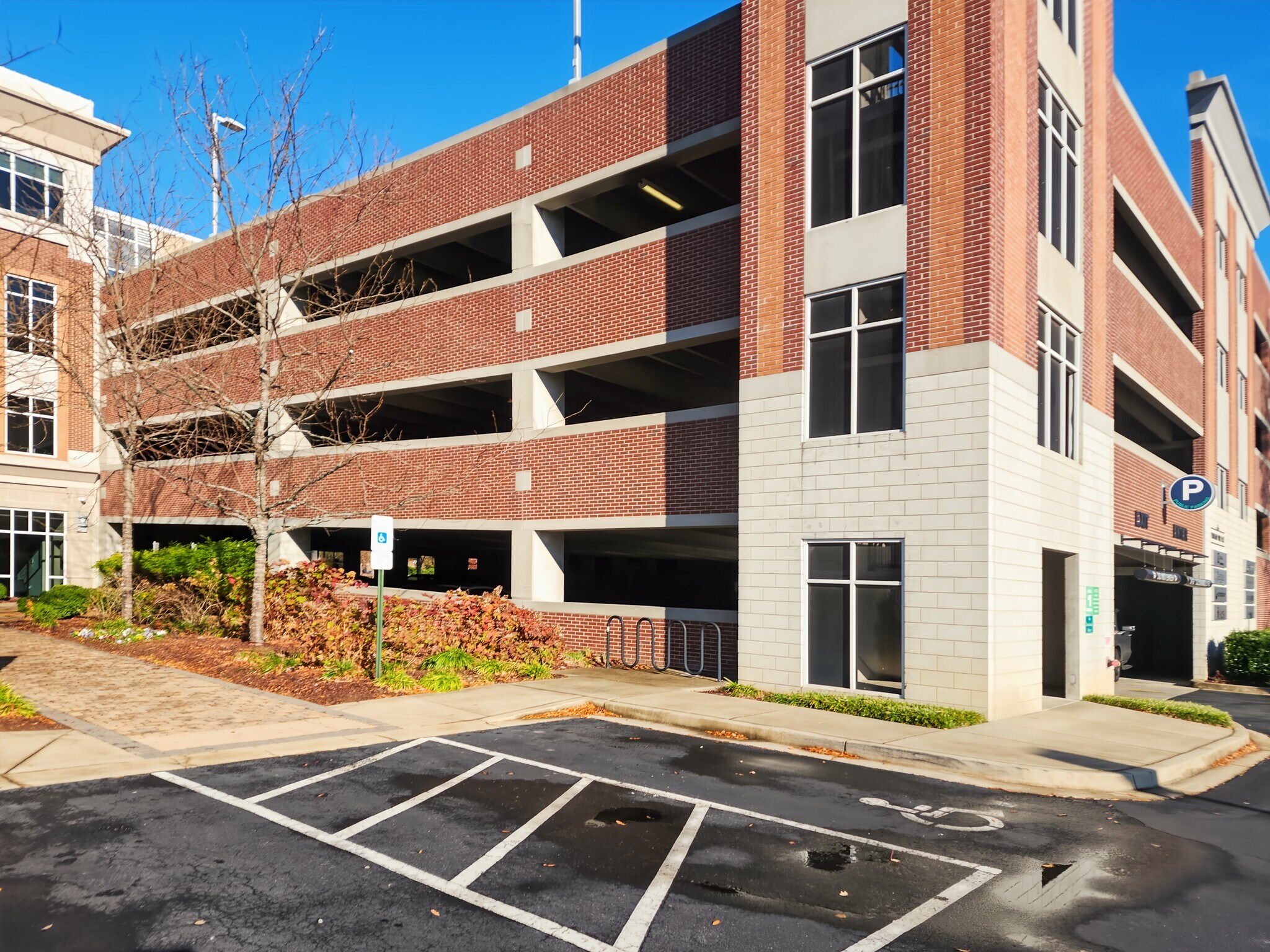 331 E Main St, Rock Hill, SC à louer Photo principale– Image 1 sur 20