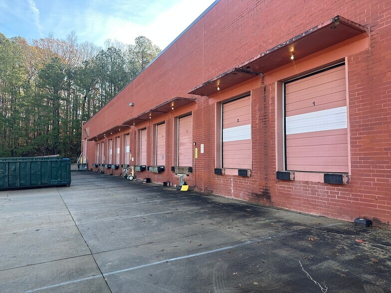 5630 Gwaltney Dr SW, Atlanta, GA à louer - Photo de l’immeuble – Image 3 sur 10
