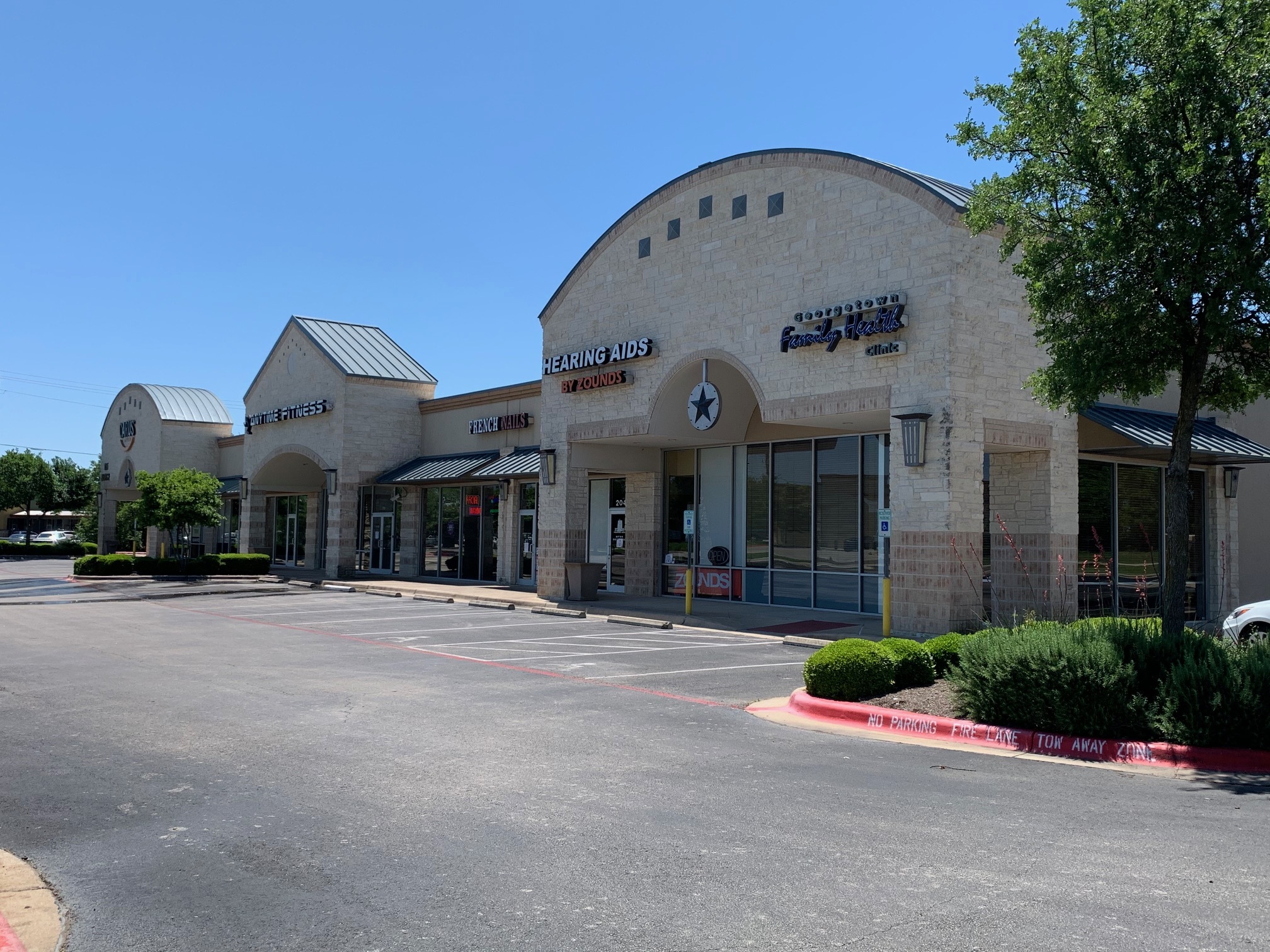 105 Wildwood Dr, Georgetown, TX à louer Photo de l’immeuble– Image 1 sur 11