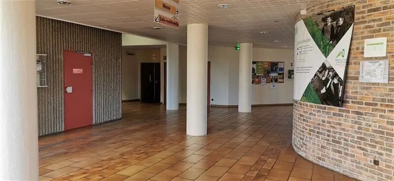 Bureau dans Plérin à louer - Hall d’entrée – Image 2 sur 6