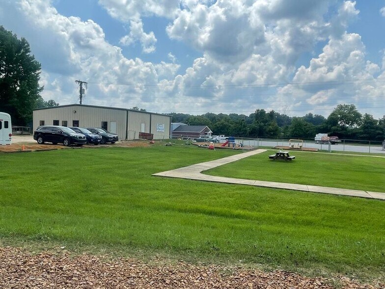 1918 N 2nd St, Booneville, MS à vendre - Photo de l’immeuble – Image 2 sur 22