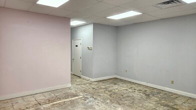4204 S Florida Ave, Lakeland, FL à louer Photo intérieure– Image 2 sur 3