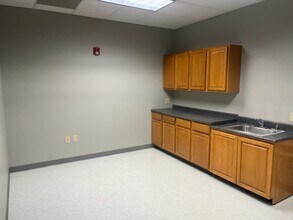1822 E Highway 54, Durham, NC à louer Photo intérieure– Image 1 sur 4