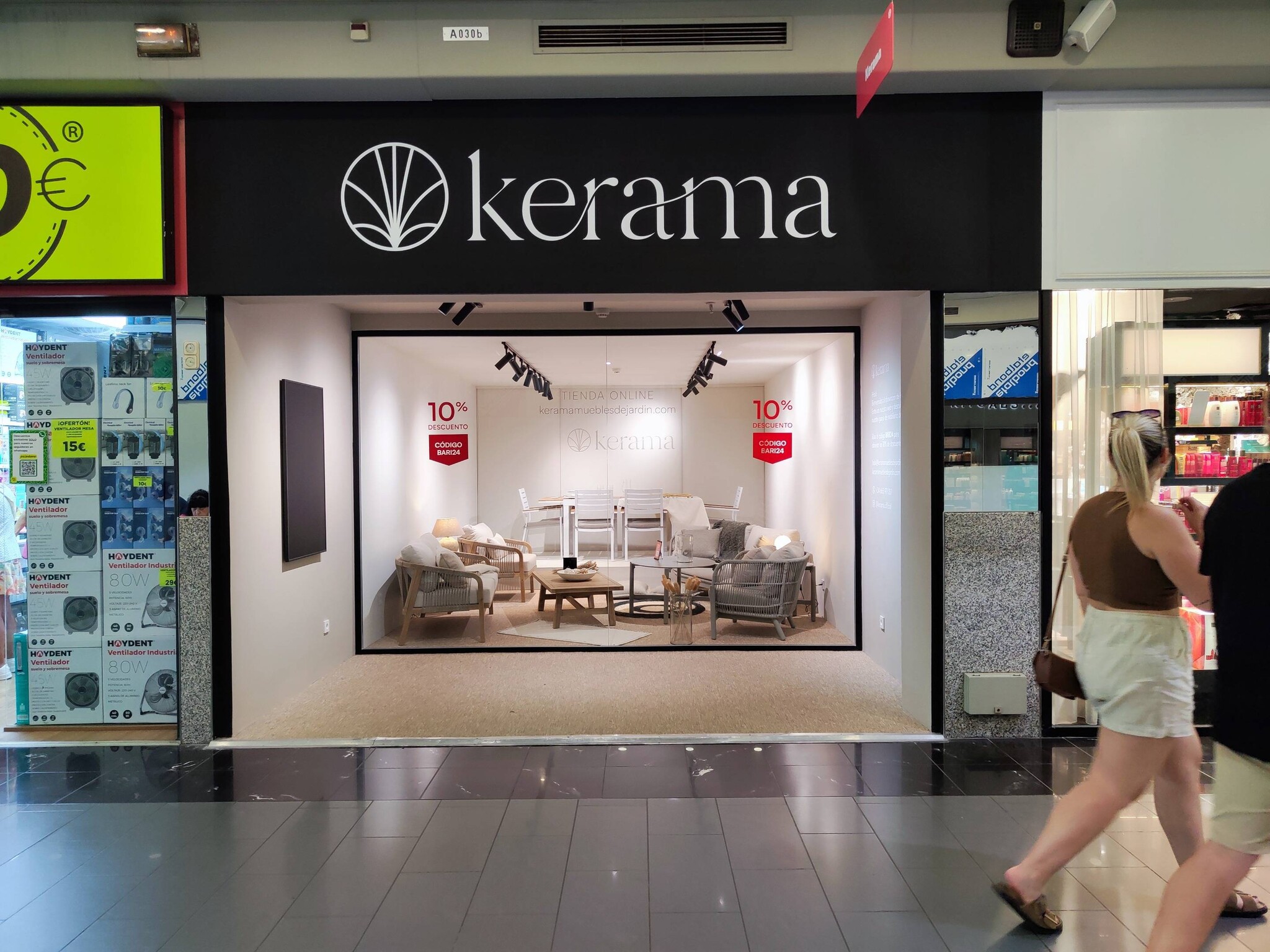 Local commercial dans Barberà del Vallès, Barcelona à louer Photo intérieure– Image 1 sur 4