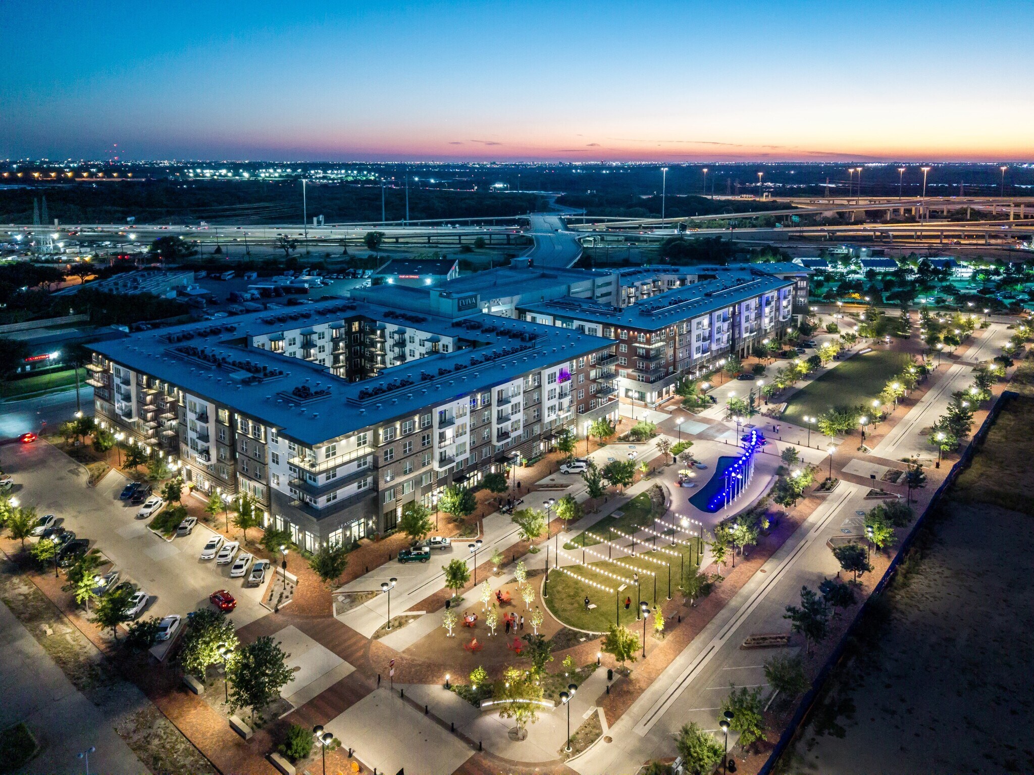 1455 Moonrise Ave, Carrollton, TX à louer Photo principale– Image 1 sur 12