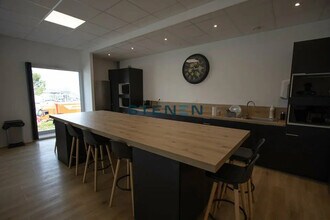 Bureau dans Rousset à louer Photo de l’immeuble– Image 1 sur 7