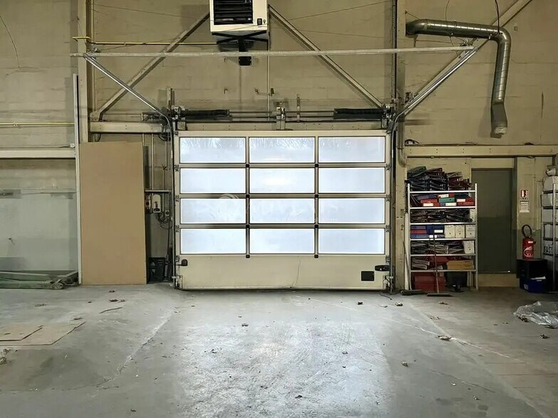 Bureau dans Avon à louer - Photo intérieure – Image 1 sur 3