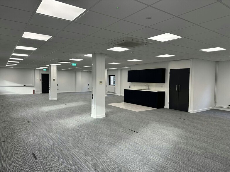 22-30 York Rd, Maidenhead à louer - Photo de l’immeuble – Image 2 sur 4