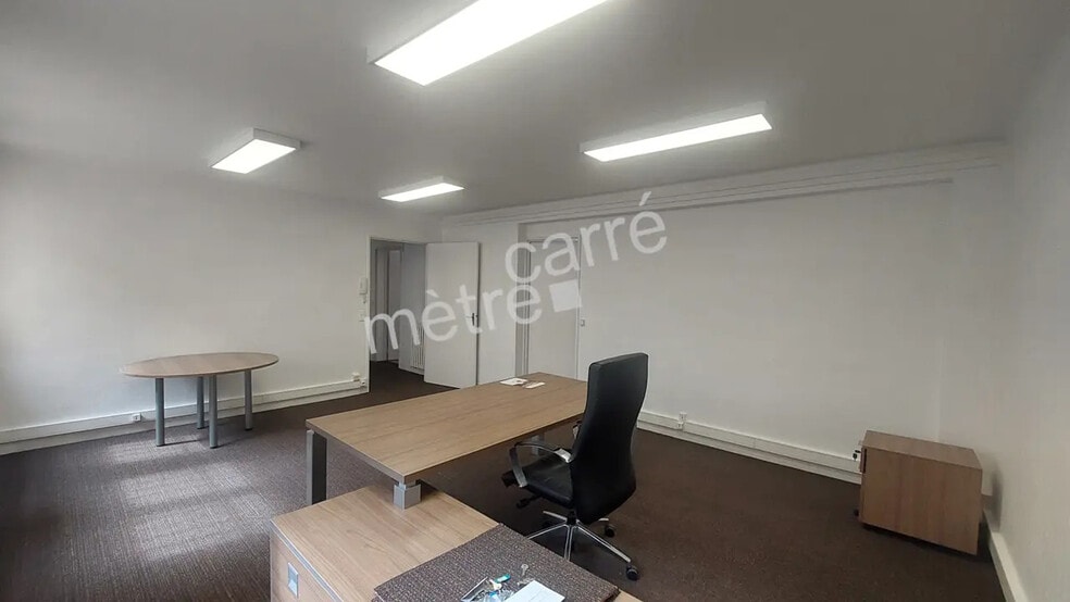 Bureau dans Nantes à louer - Photo de l’immeuble – Image 2 sur 2