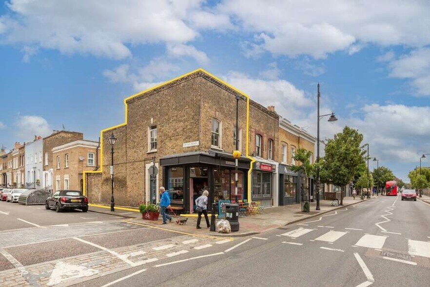371 Roman Rd, Londres à vendre - Photo de l’immeuble – Image 2 sur 3