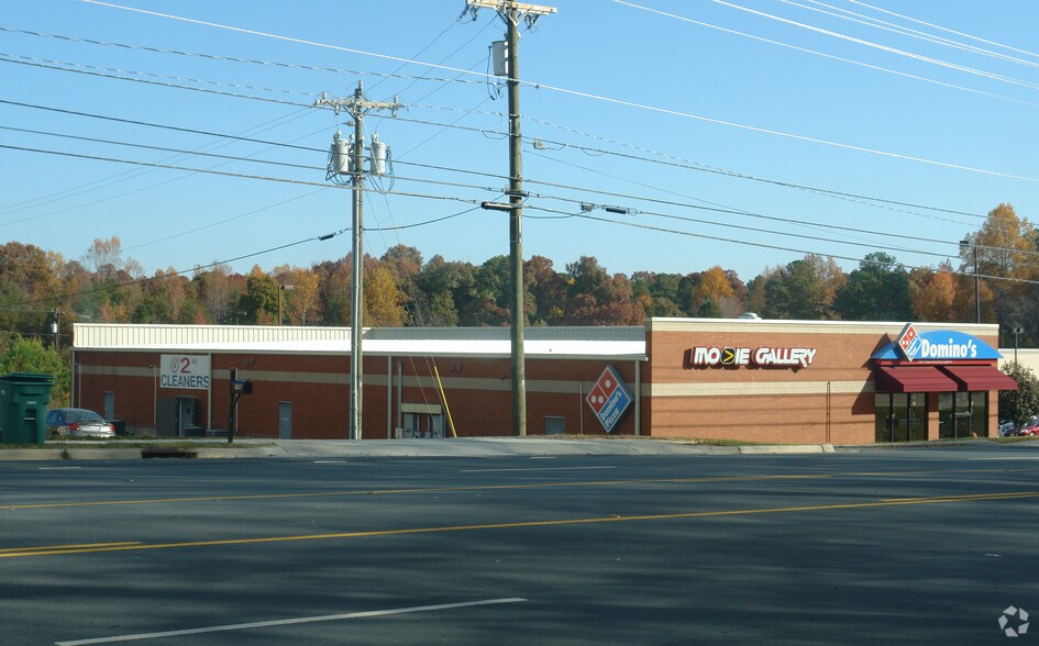 1012 W Main St, Locust, NC à louer - Photo de l’immeuble – Image 3 sur 4