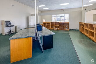 10511 Diberville Blvd, D'Iberville, MS à louer Photo intérieure– Image 2 sur 2