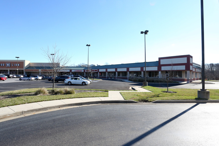 1543-1565 Hyde Park Rd, Essex, MD à louer - Photo principale – Image 3 sur 4
