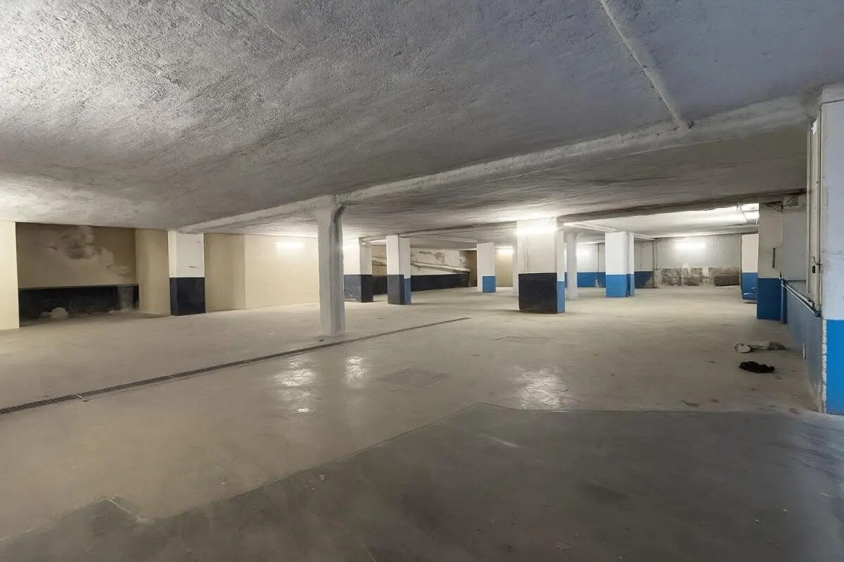 Industriel/Logistique dans Marseille à louer Photo intérieure– Image 1 sur 7