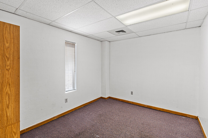 725 Desert Flower Blvd, Pueblo, CO à louer - Photo de l’immeuble – Image 3 sur 9