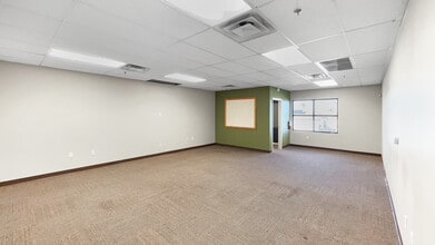 8515 Edna Ave, Las Vegas, NV à louer Photo intérieure– Image 2 sur 2