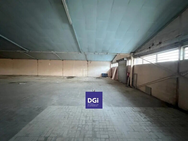 Bureau dans Alès à louer - Photo intérieure – Image 2 sur 7