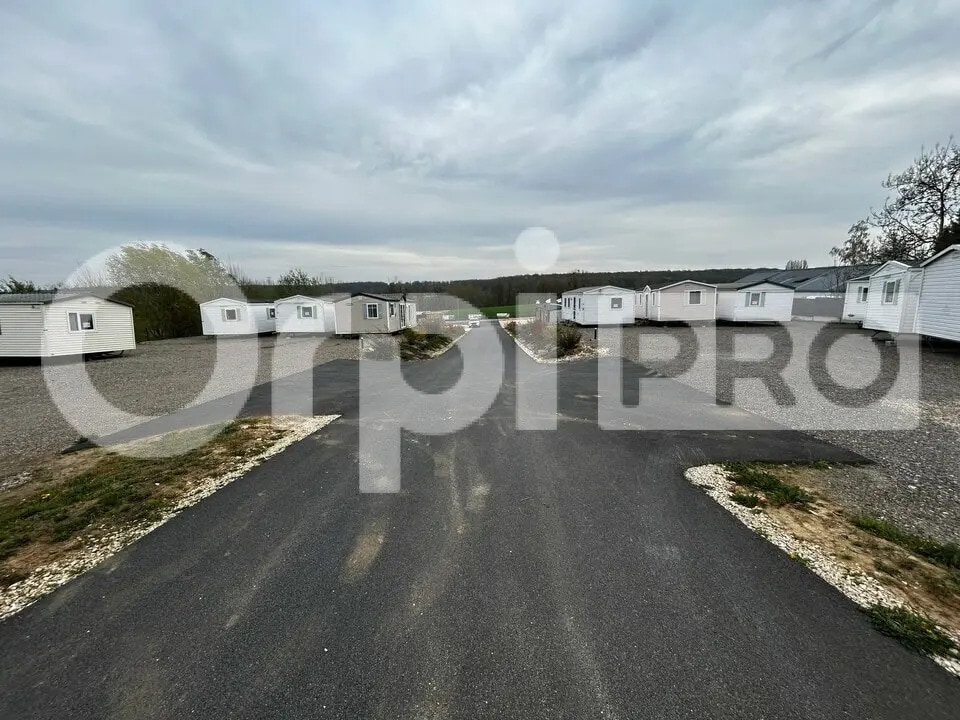 Terrain dans Berthecourt à vendre Photo principale– Image 1 sur 13