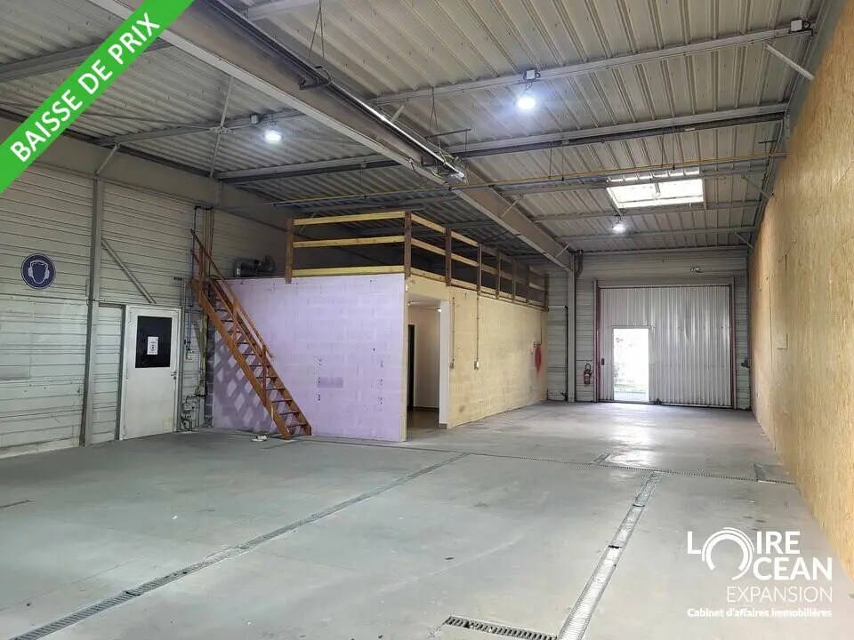 Local d’activités dans Chaumes-en-Retz à louer Photo de l’immeuble– Image 1 sur 4