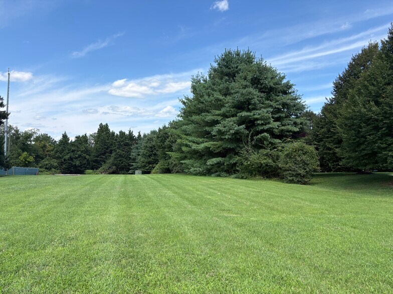 3410-3418 Sweet Air Rd, Phoenix, MD à vendre - Photo de l’immeuble – Image 3 sur 8
