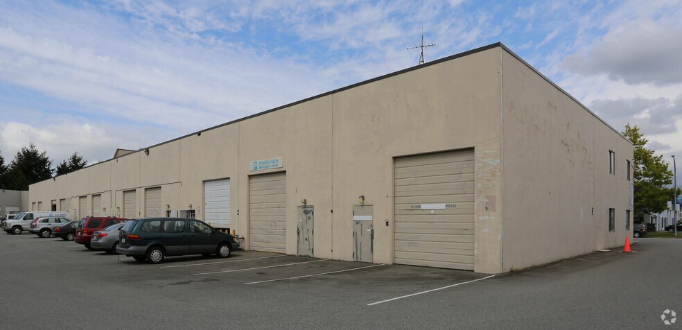 12830 Clarke Pl, Richmond, BC à louer - Photo de l’immeuble – Image 3 sur 3