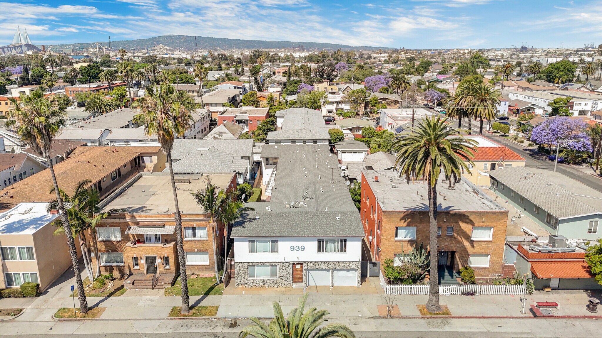 939 Pacific Ave, Long Beach, CA à vendre Photo de l’immeuble– Image 1 sur 29